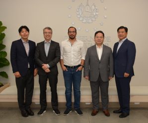 Presidente de Samsung Latinoamérica se reúne  con representantes del gobierno de El Salvador