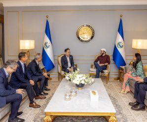 Presidente de Samsung Latinoamérica Hong Sang Jo se reúne con el presidente de El Salvador, Nayib Bukele para explorar oportunidades de cooperación